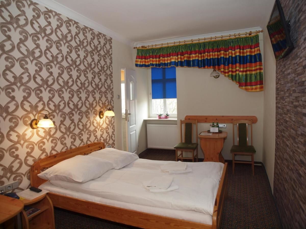 Отель Hotel Atena Слупск